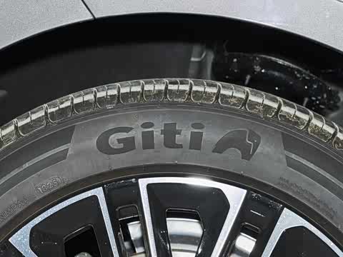 2025�� 130km EM-i ������