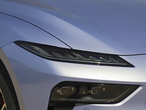 2025�� ���� 550ProѲ����