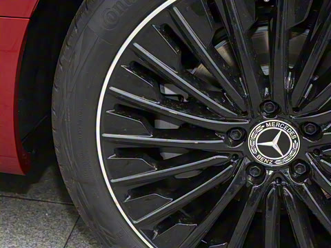 2025�� CLE 300 4MATIC �����ͽ��ܳ�