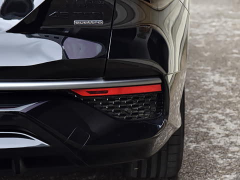 2024�� 45 TFSI quattro ����ʿ�� 6��