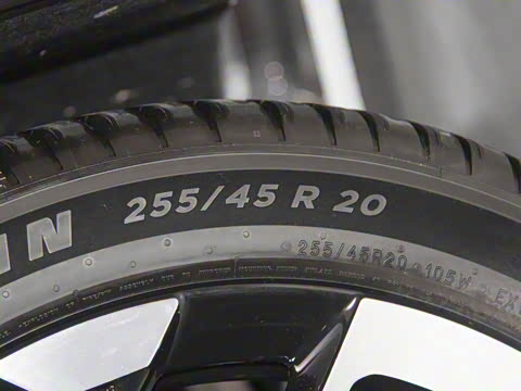 2025�� 702 �������� Ultra