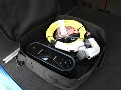 2019�� 55 e-tron