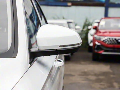 2023�� 280TSI �ֶ���ȡ��