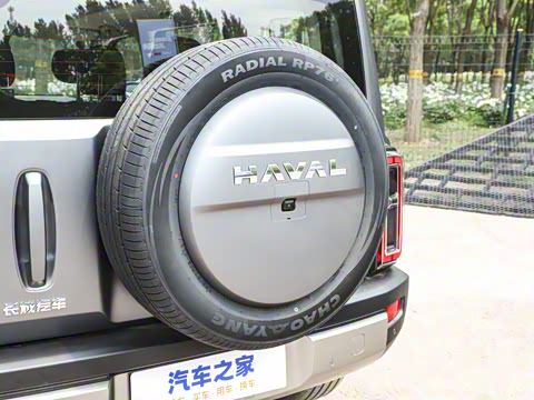 2025�� 2.0T 4WD Ultra