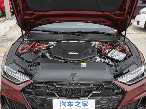 2025�� 55 TFSI quattro ������