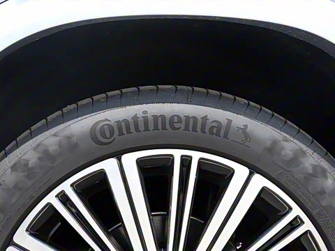 2025�� GLS 480 4MATIC