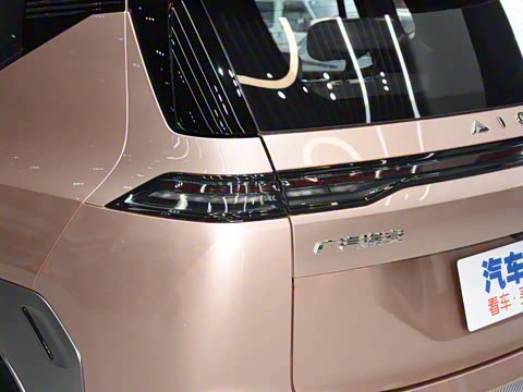 2022�� Plus 70 �Ƽ���