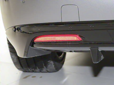 2025�� 75kWh Touring