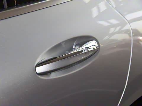 2020�� EQC 400 4MATIC ������ 1886������