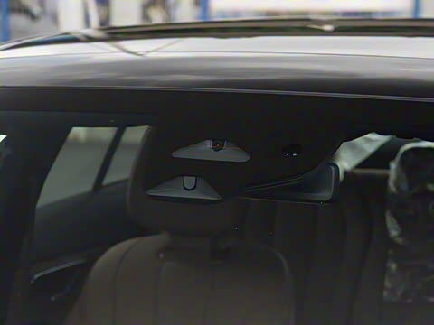 2025�� �Ŀ� E 260 �˶���