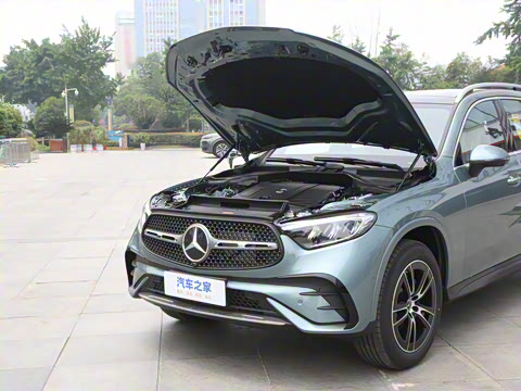 2025�� �Ŀ� GLC 260 L 4MATIC ������