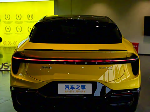 2025�� 900 ������