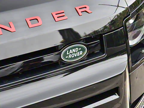 2025�� 90 5.0T V8