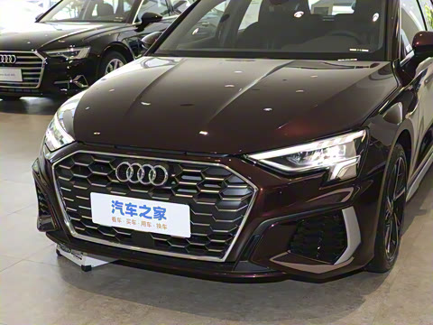 2023�� �Ŀ� Sportback 35 TFSI ʱ���˶���