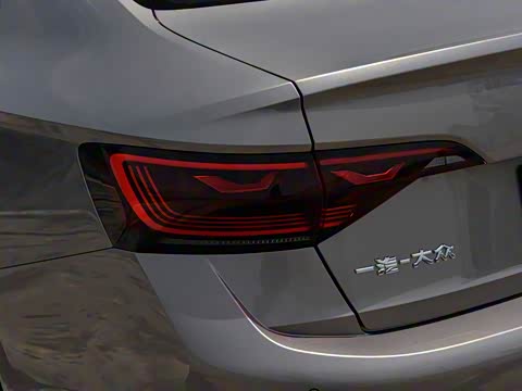 2025�� �Ŀ�� 300TSI DSG��Խ��