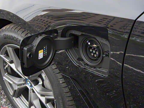 2024�� eDrive 35 L