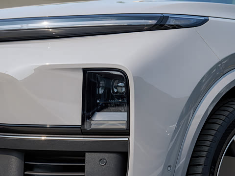 2025�� Pro ���ܻ��°�