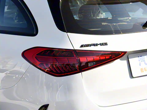 2024�� AMG C 43 4MATIC ���нγ� �ر��