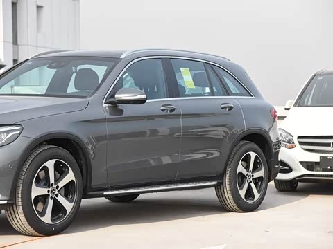 2019�� �Ŀ� GLC 260 L 4MATIC ������