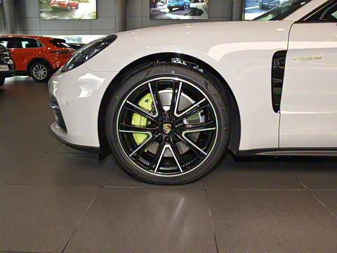 2018�� Panamera 4 E-Hybrid 2.9T