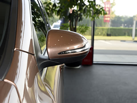 2022�� �Ŀ� GLA 200