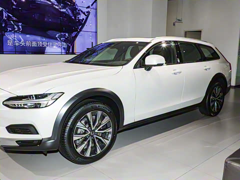 2025�� Cross Country B5 AWD ��Զ��