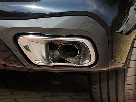 2022�� �Ŀ� xDrive 40Li M�˶���װ