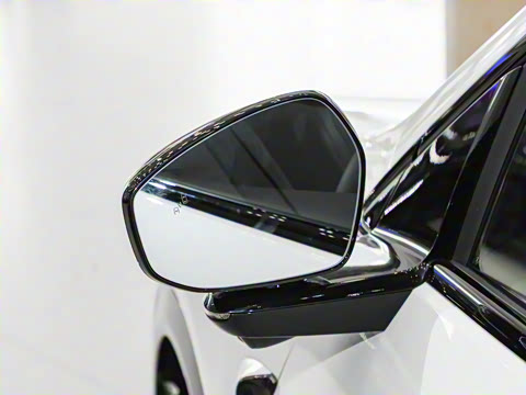 2025�� 702 �������� Max