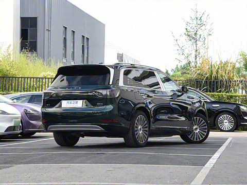 2025�� ���� Max�� 52kWh 5����