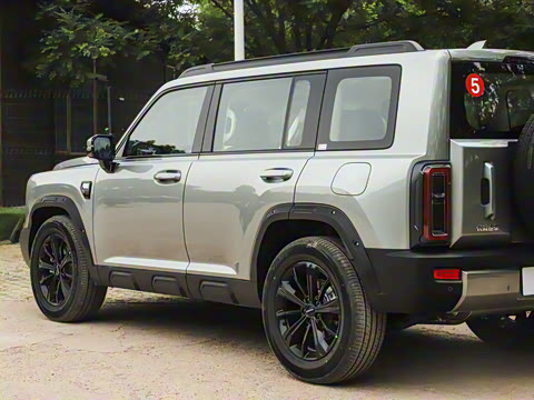 2025�� 2.0T 4WD Ultra