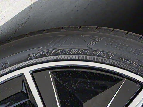 2025�� eDrive 40 L 50����������