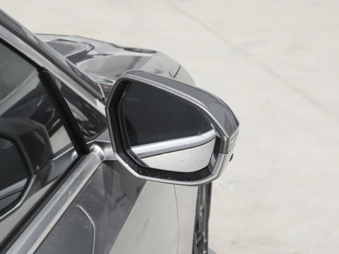 2025�� 530Li xDrive M�˶���װ