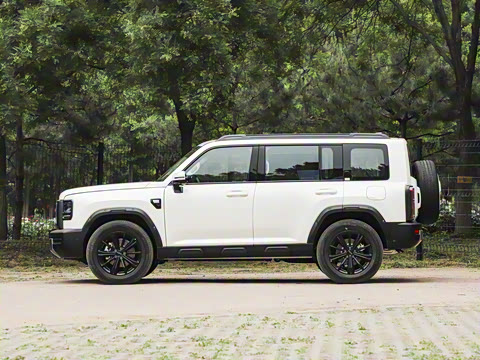 2025�� 2.0T 4WD Ultra