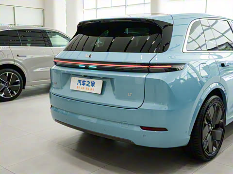 2025�� Ultra ���ܻ��°�