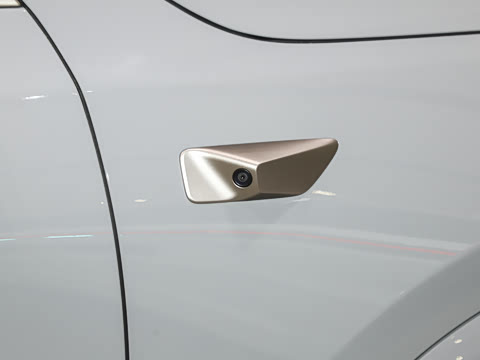 2025�� Ultra ���ܻ��°�