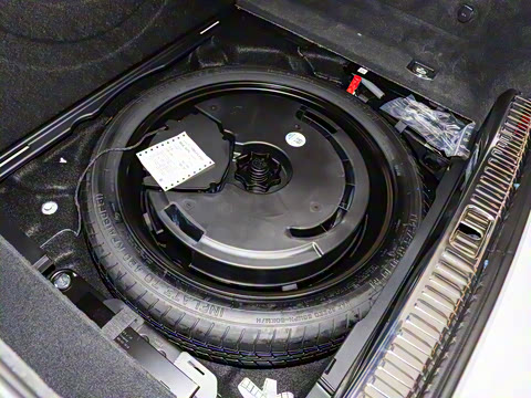 2025�� 55 TFSI quattro ������