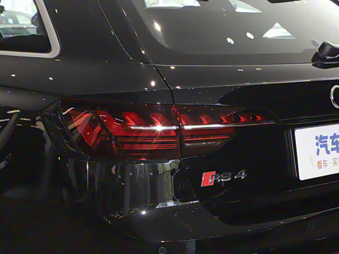 2023��  RS4 Avant �����