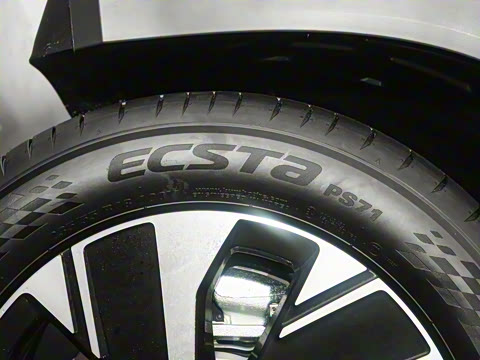 2025�� ̽��L 300TSI ������Ӣ