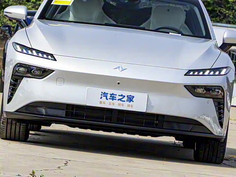 2025�� ���� 550ProѲ����