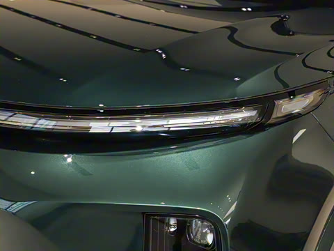 2025�� Ultra ���ܻ��°�