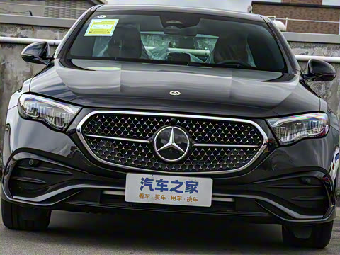 2025�� �Ŀ� E 260 �˶���