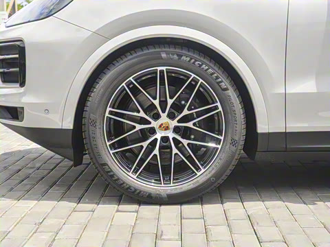 2025�� Cayenne 3.0T ���ΰ�