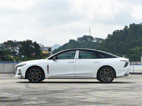 2025�� 2.0T ��Զ��