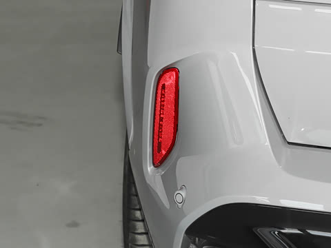 2023�� X5 M ������