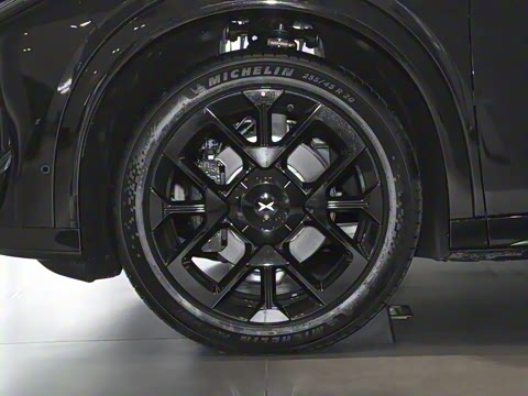 2025�� 702 �������� Max