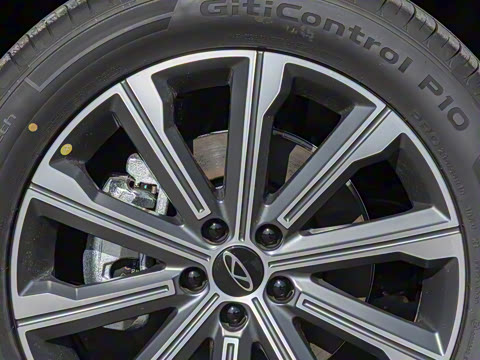 2025�� 2.0T ��������� 7��