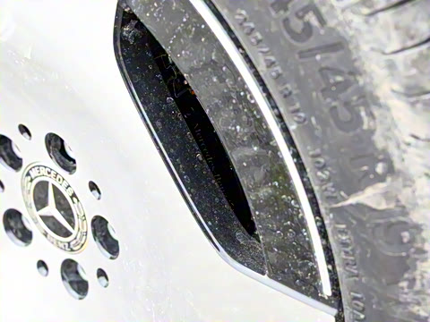 2025�� V 300 L ����������