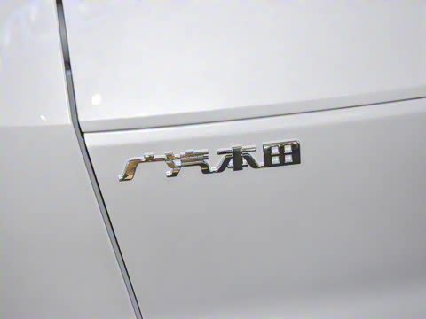 2022�� e:PHEV ����