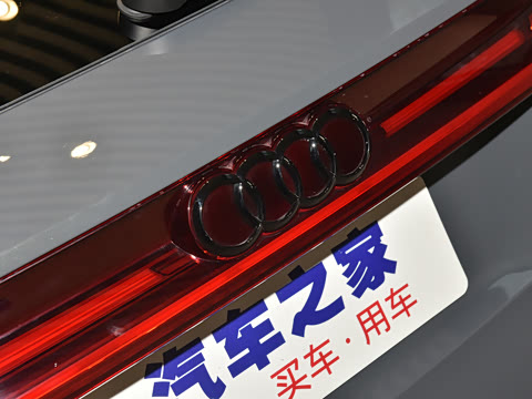 2023�� 50 TFSI quattro ������ ������װ