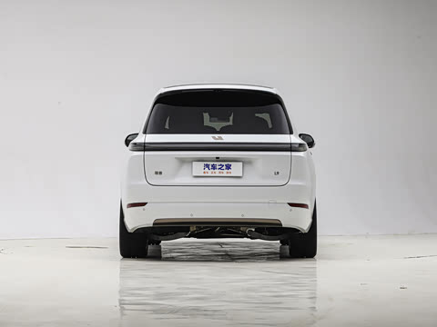 2025�� Ultra ���ܻ��°�